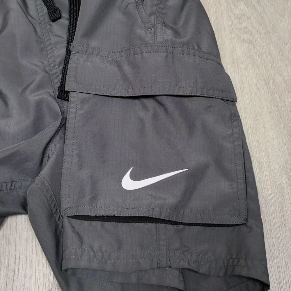 Nike Cargo Swim Shorts Mens Small Gray 6.5